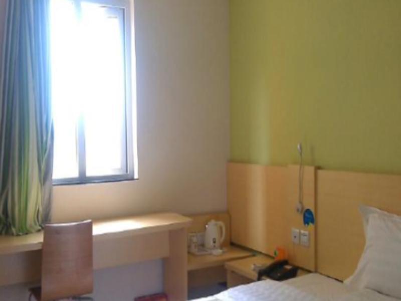 7Days Inn Xianning Hot Spring Pedestrian Street Shopping Park Екстер'єр фото